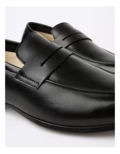 Jordan Penny Loafer In Black -Men Shoe Store 940222720 5 720x928