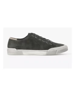 Howie Sneaker In Black