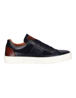 Slater Sneaker In Navy